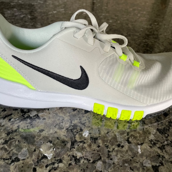 Nike Flex Control TR4 - Picture 2 of 6